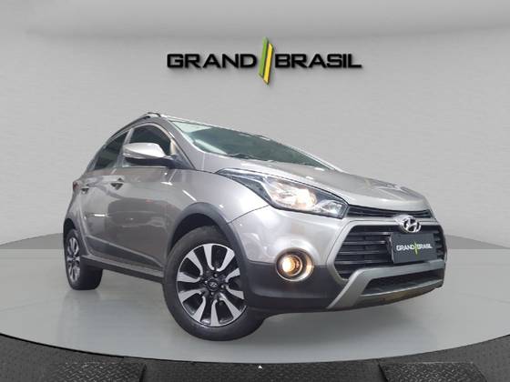 HYUNDAI HB20X 1.6 16V STYLE FLEX 4P MANUAL HYUNDAI HB20X 1.6 16V STYLE FLEX 4P MANUAL